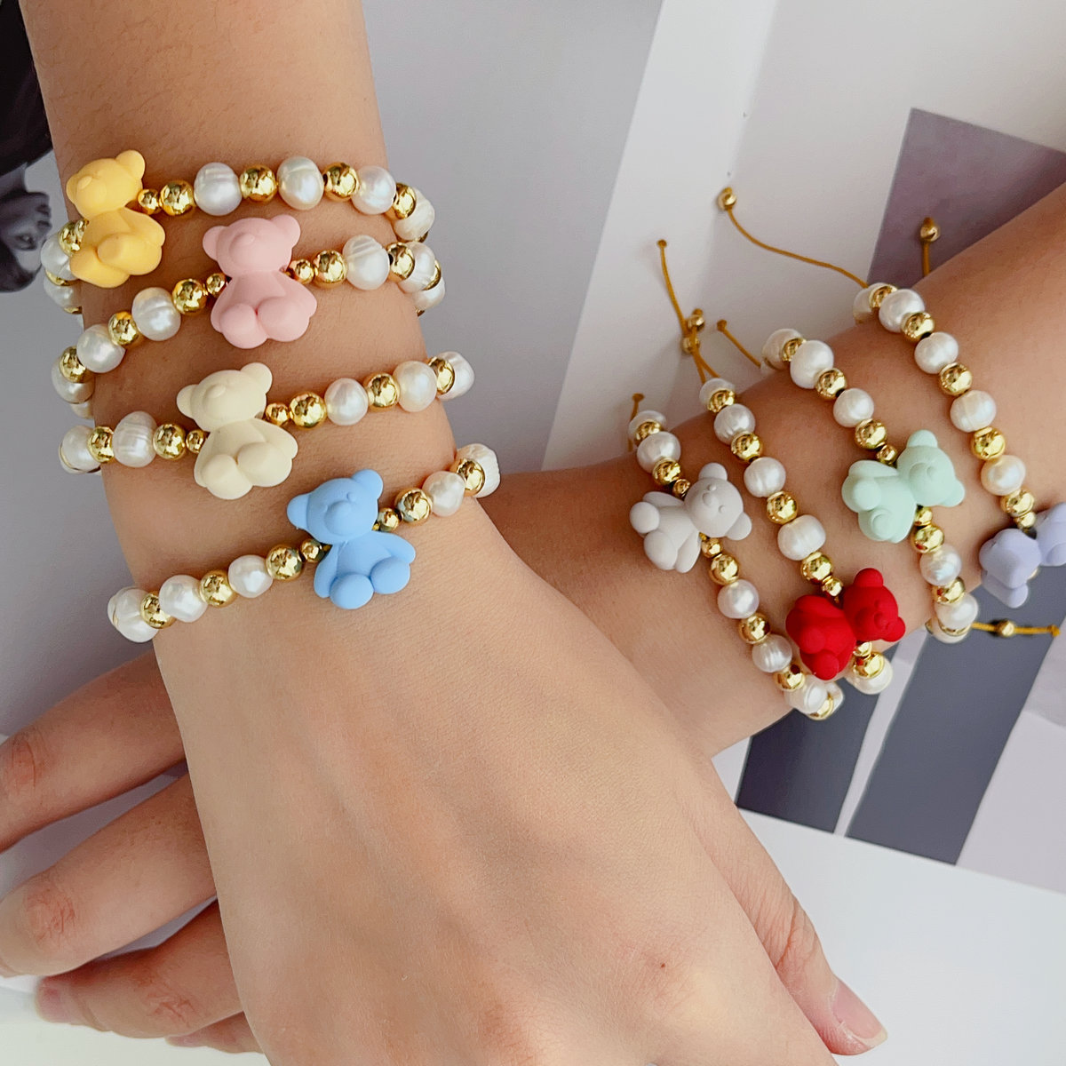 Fresh water pearl bear bracelet