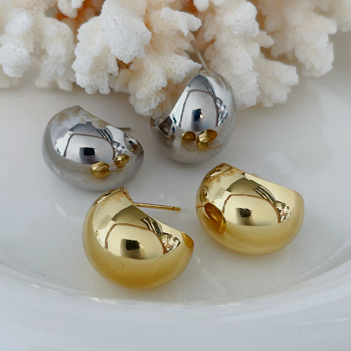 Metal moon hoops