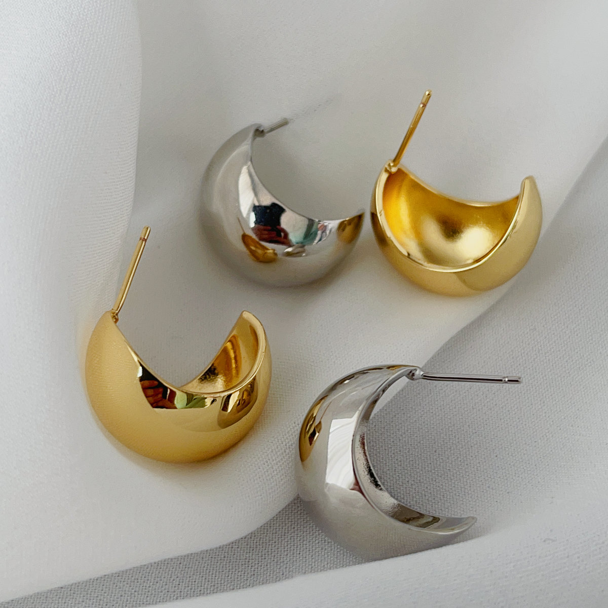 Metal moon hoops