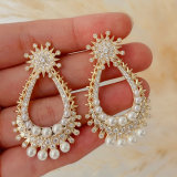 Oval pearl earrings