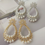Oval pearl earrings