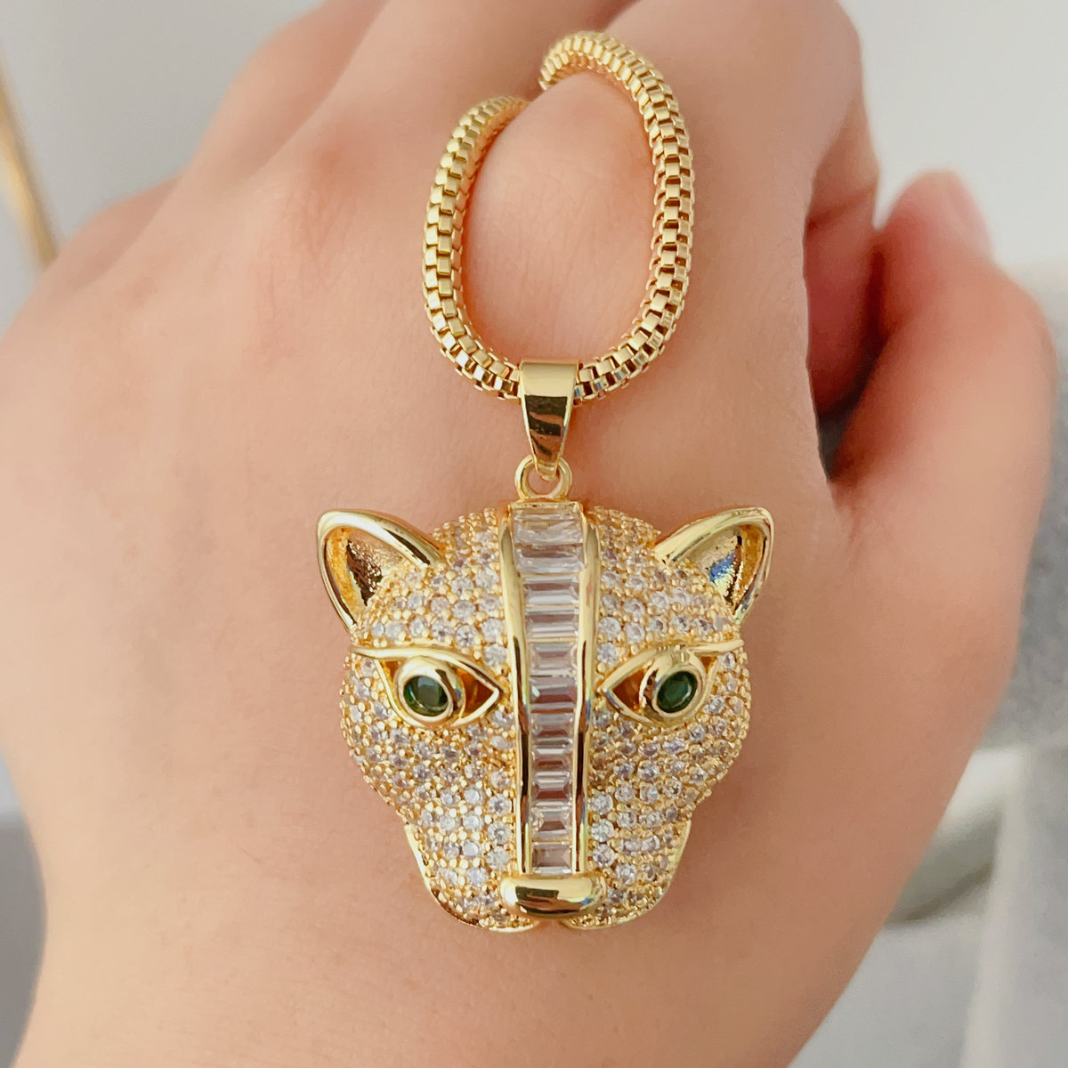 Big tiger pendant necklace
