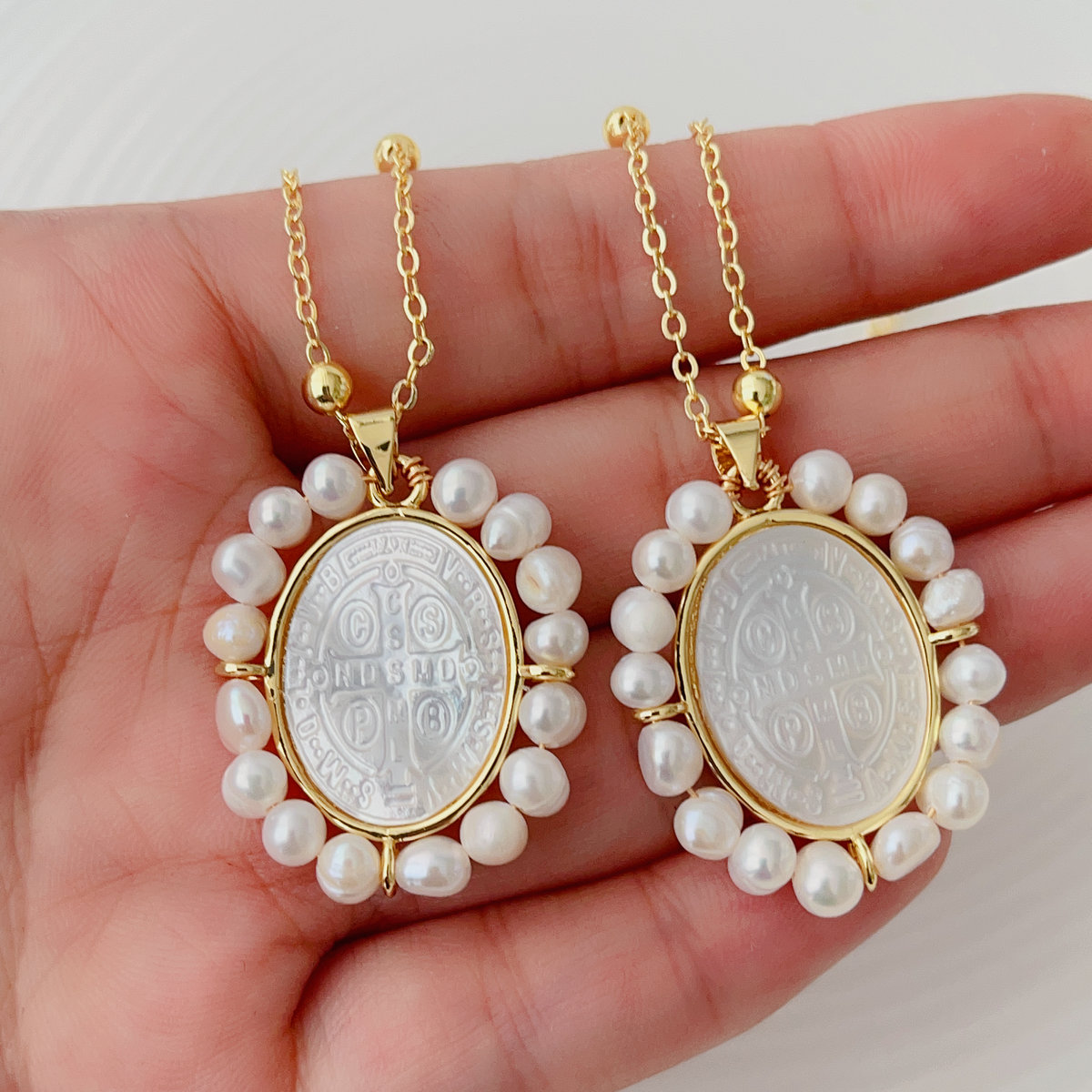Pearl oval shell cross pendant necklace