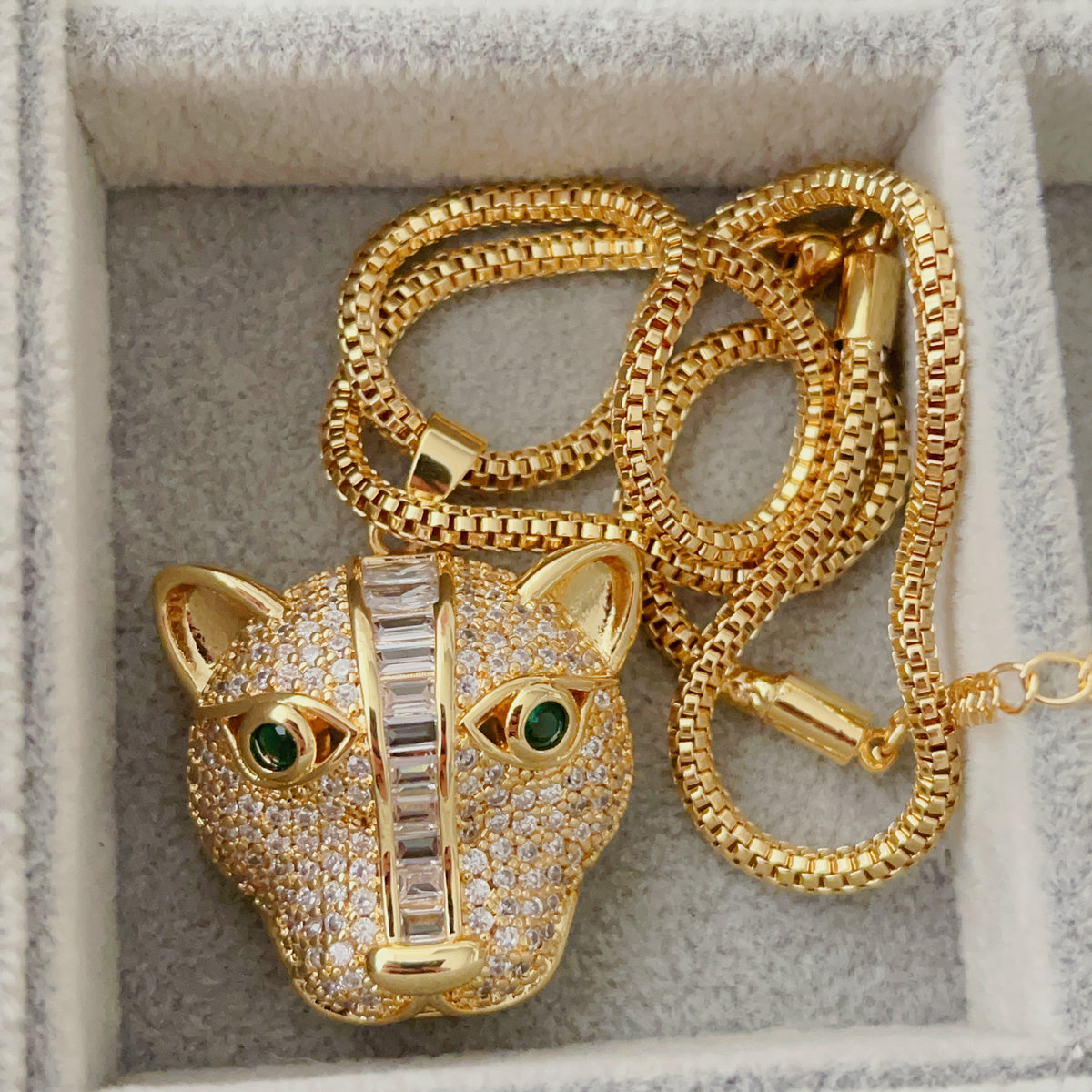 Big tiger pendant necklace