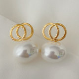 Round drop pearl earrings