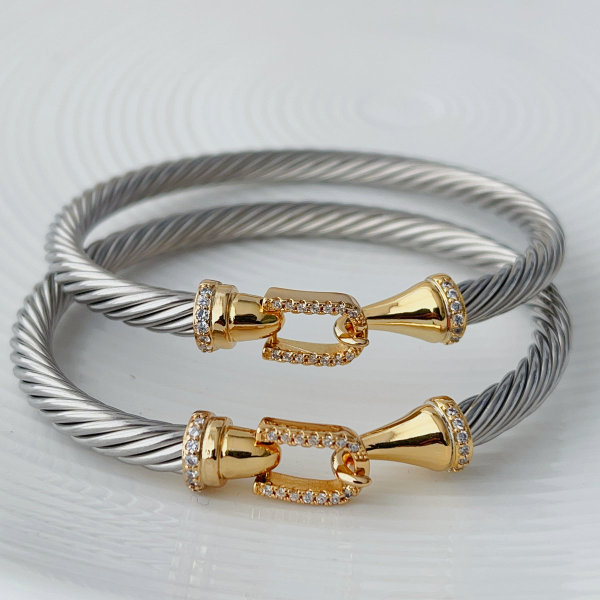 Stainless steel chain cuff