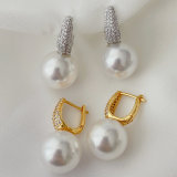Pearl drop earrings