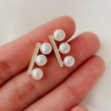 Fresh water pearl bar earrings