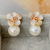 Flower drop pearl earrings