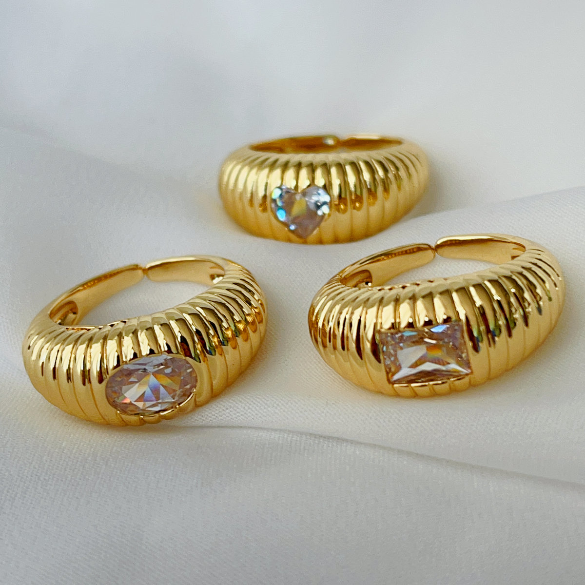 Pave croissant ring