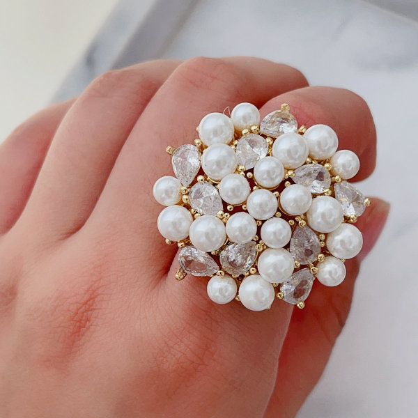 Big flower pearl ring