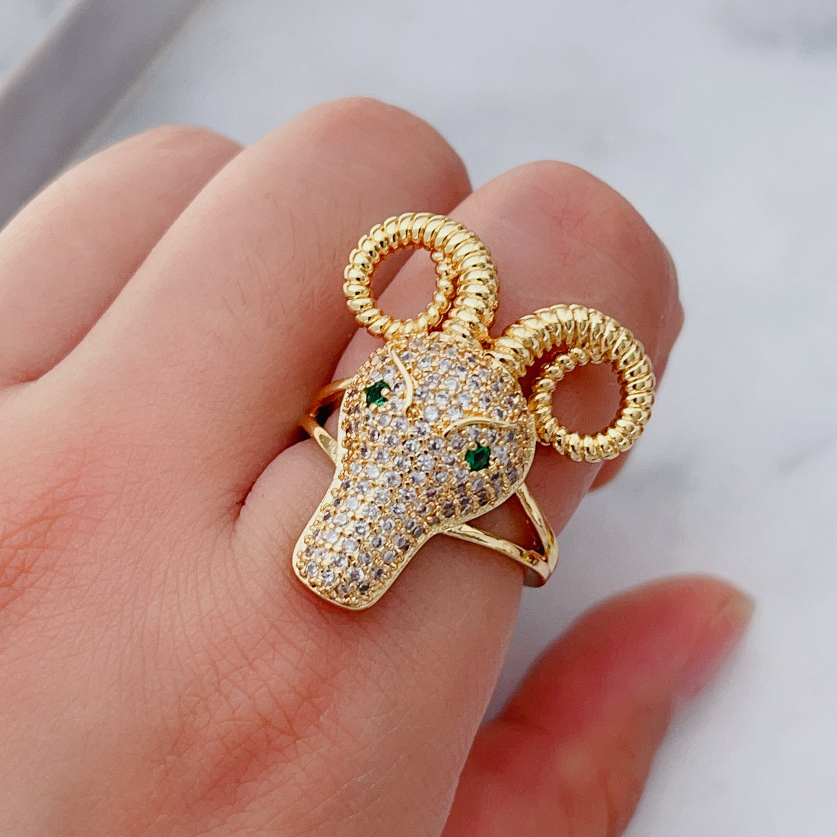 Pave sheep ring