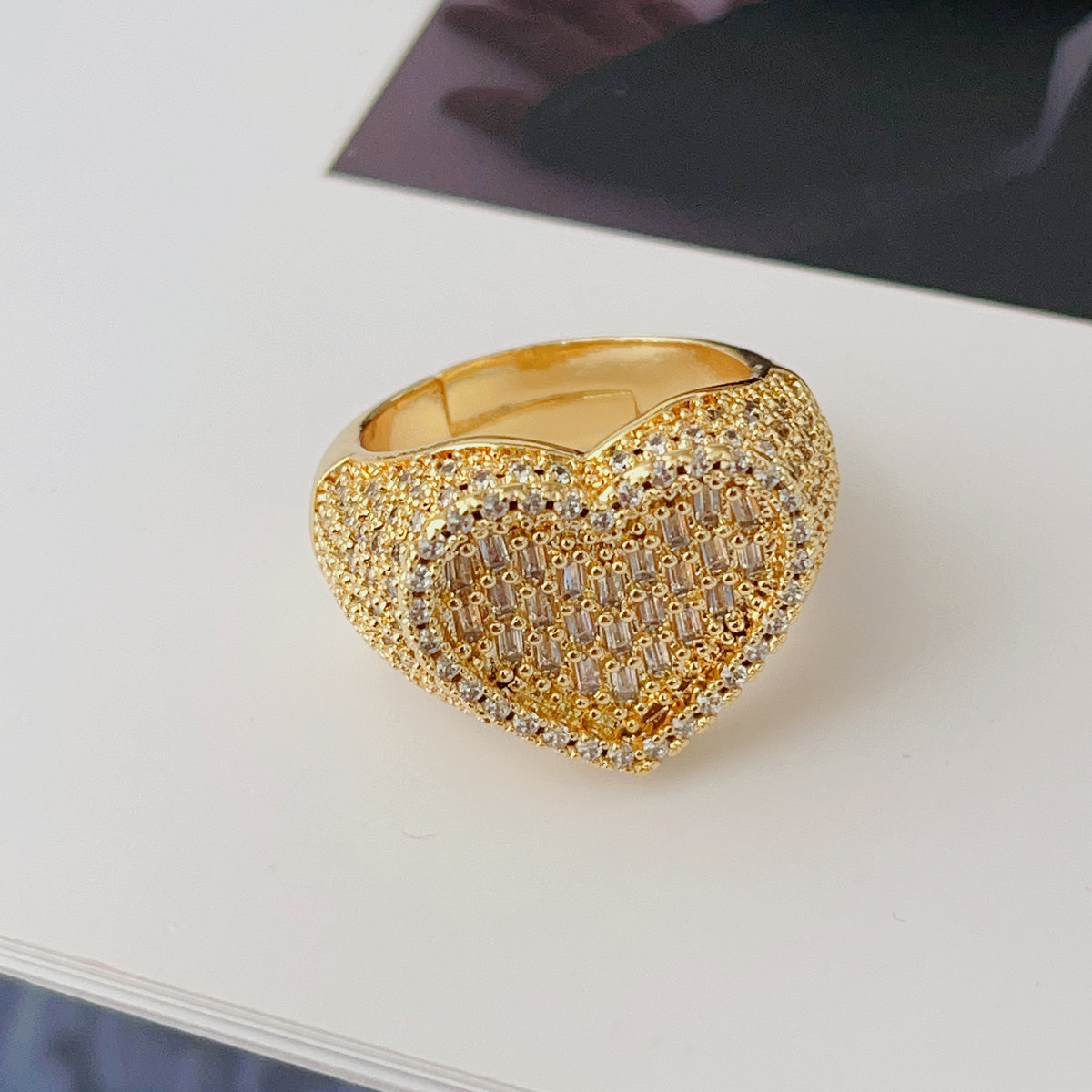 Pave zircon heart ring