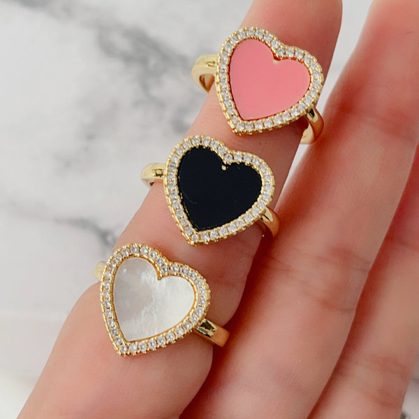 Enamel heart ring