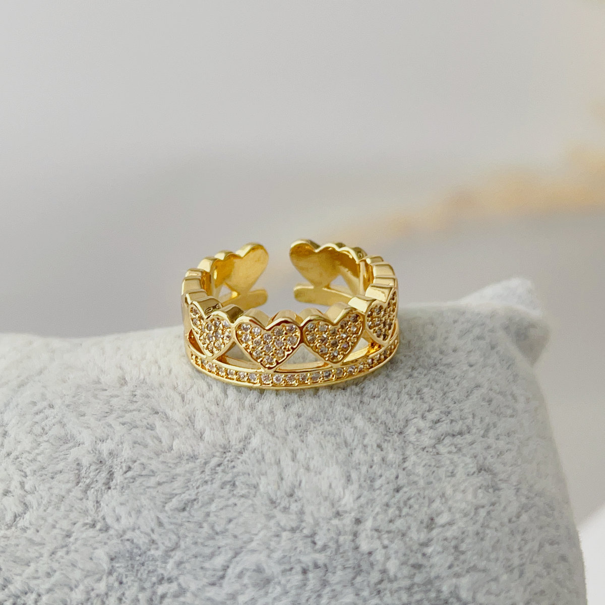 Pave heart ring