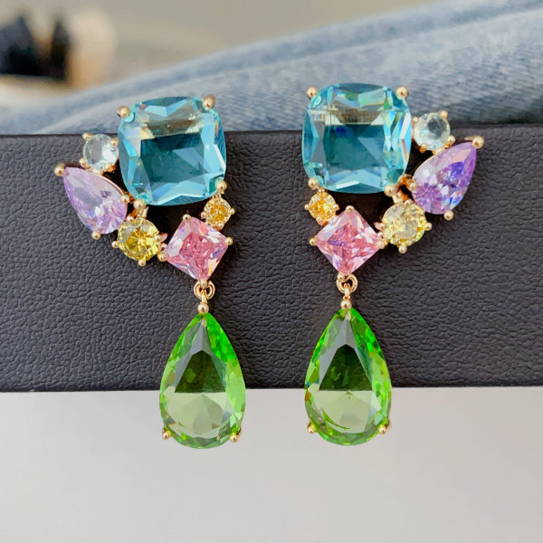 Big zircon earrings