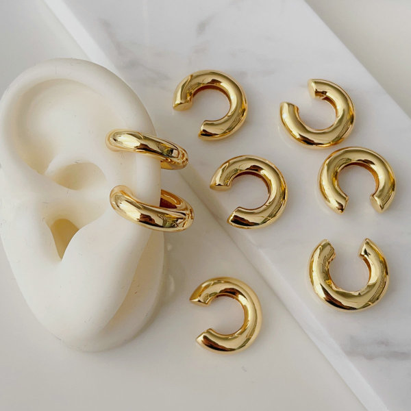 Circle metal ear cuff ( pair )
