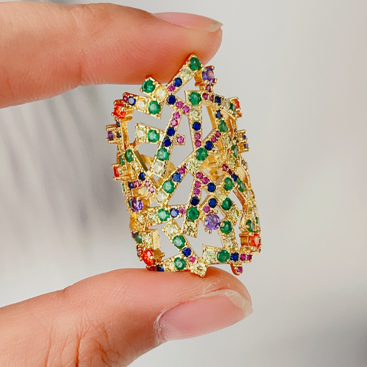 Colorful zicon ring