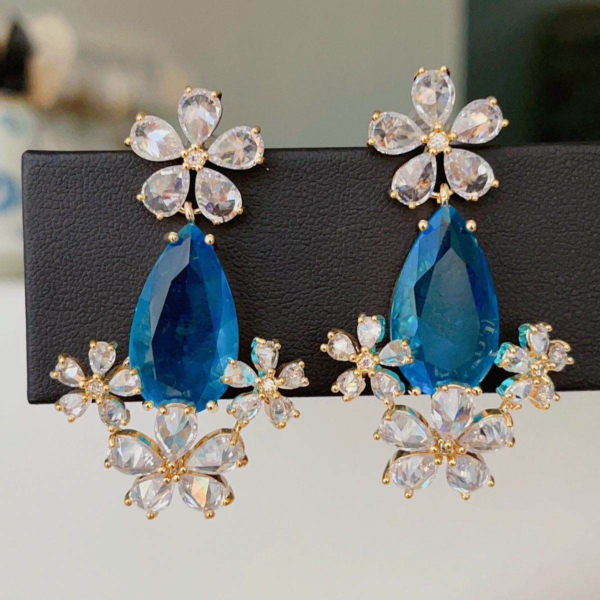 Blue zircon flower earrings