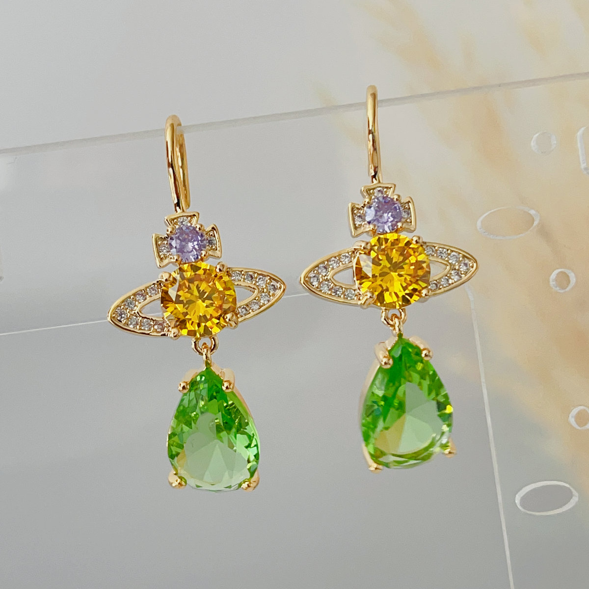Green zircon earrings