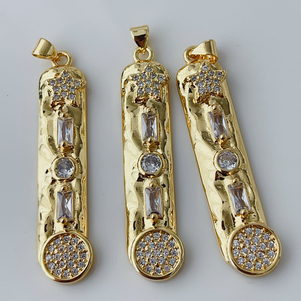 Long bar pendant