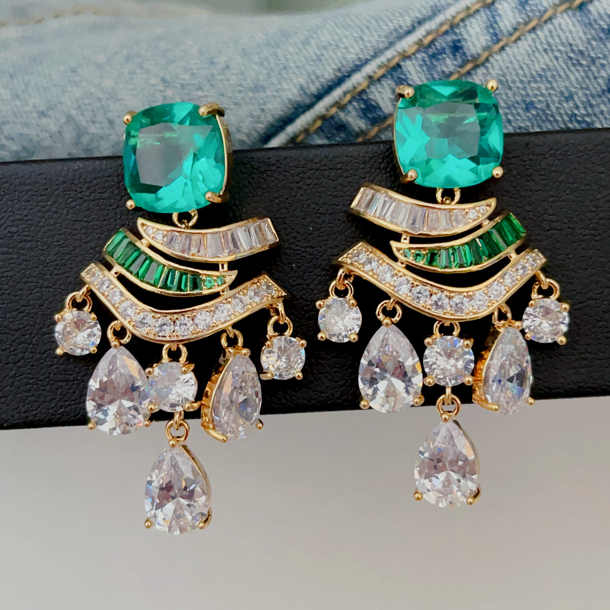 Green stone zircon earrings