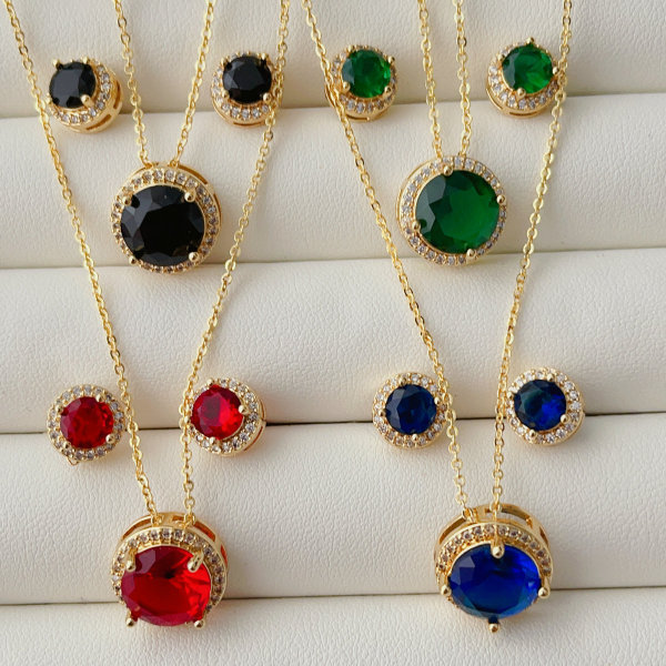 Round zircon set jewelry