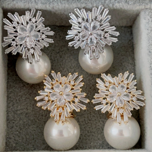 Big drop pearl flower earrings