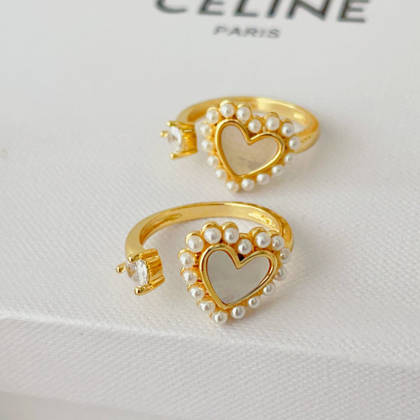Pearl heart ring