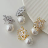 Big drop pearl flower earrings