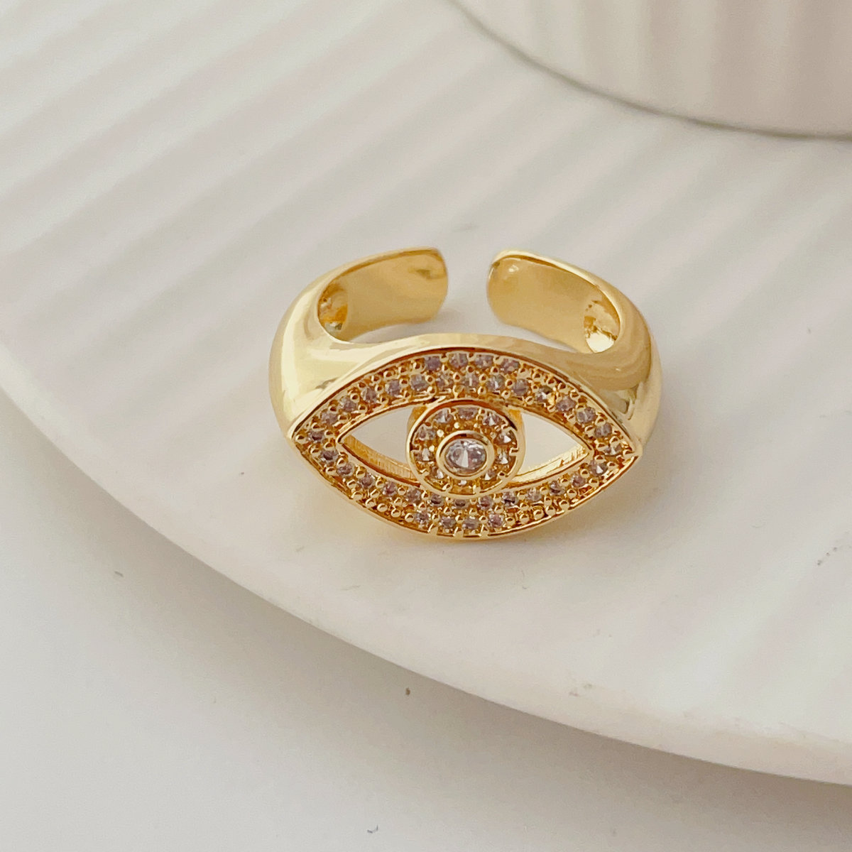 Pave eye ring