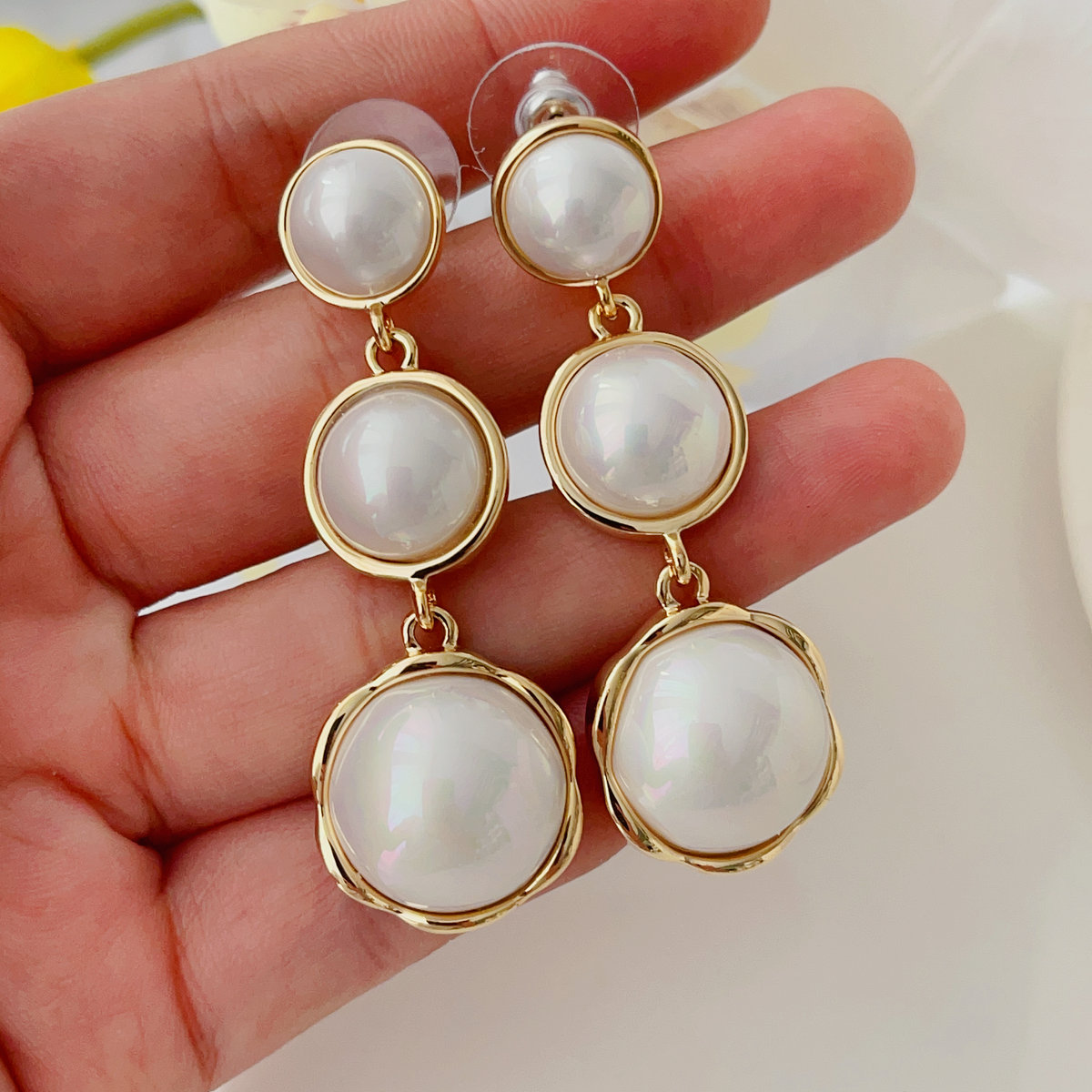 Pearl drop earrings