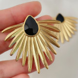Fan earrings