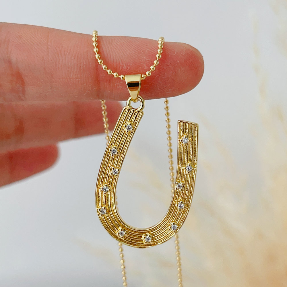 Horseshoe pendant