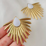 Fan earrings