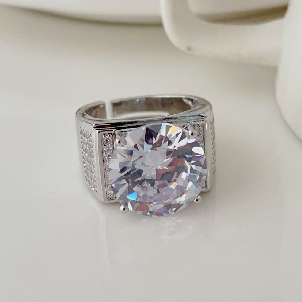 Clear square ring