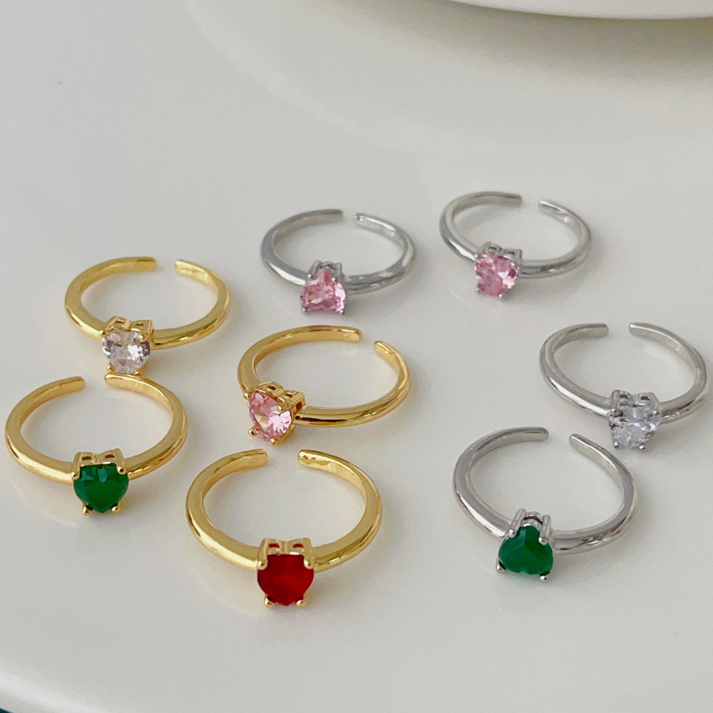 Pave heart ring