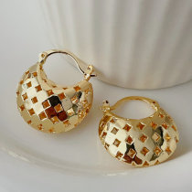 Metal star earrings