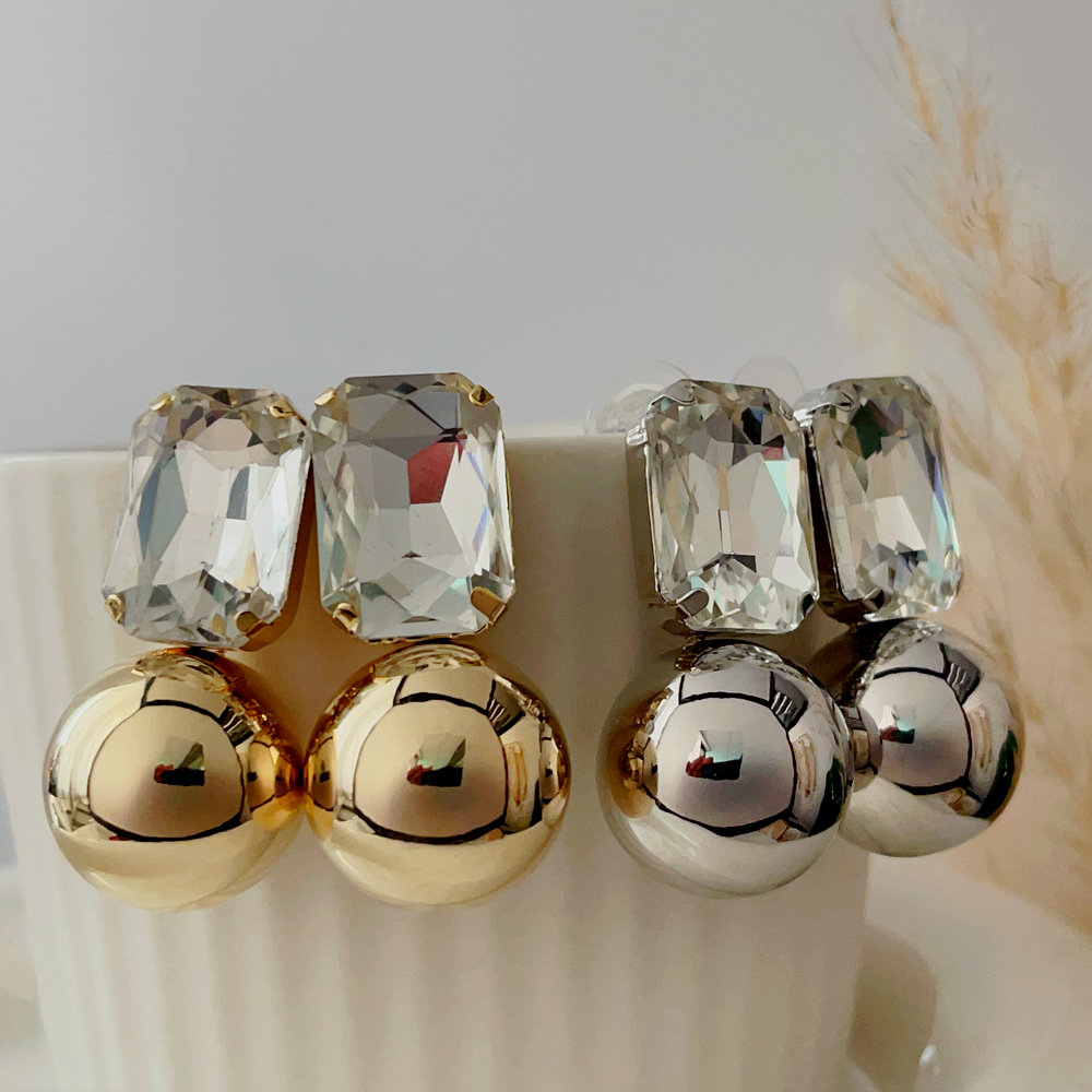 Big ball square earrings