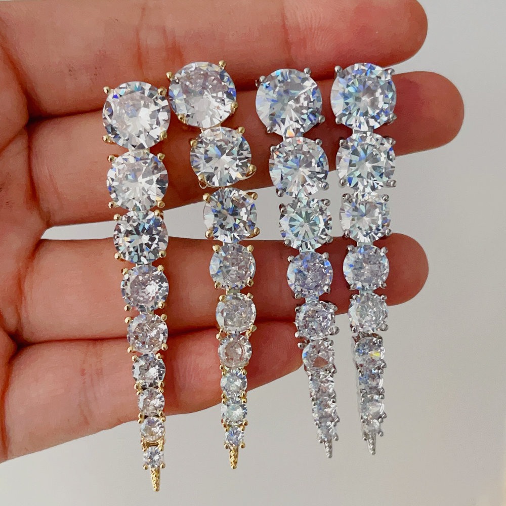 Long zircon clear earrings