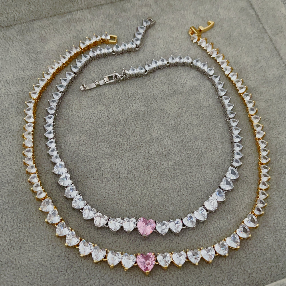 Pave zircon chunky heart necklace