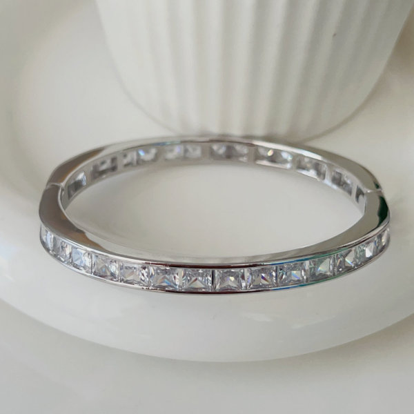 Pave clear zircon bangle
