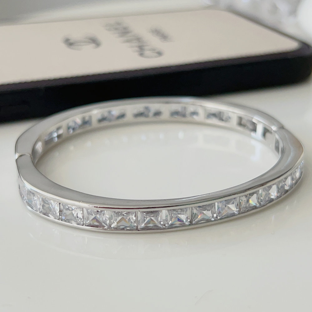 Pave clear zircon bangle