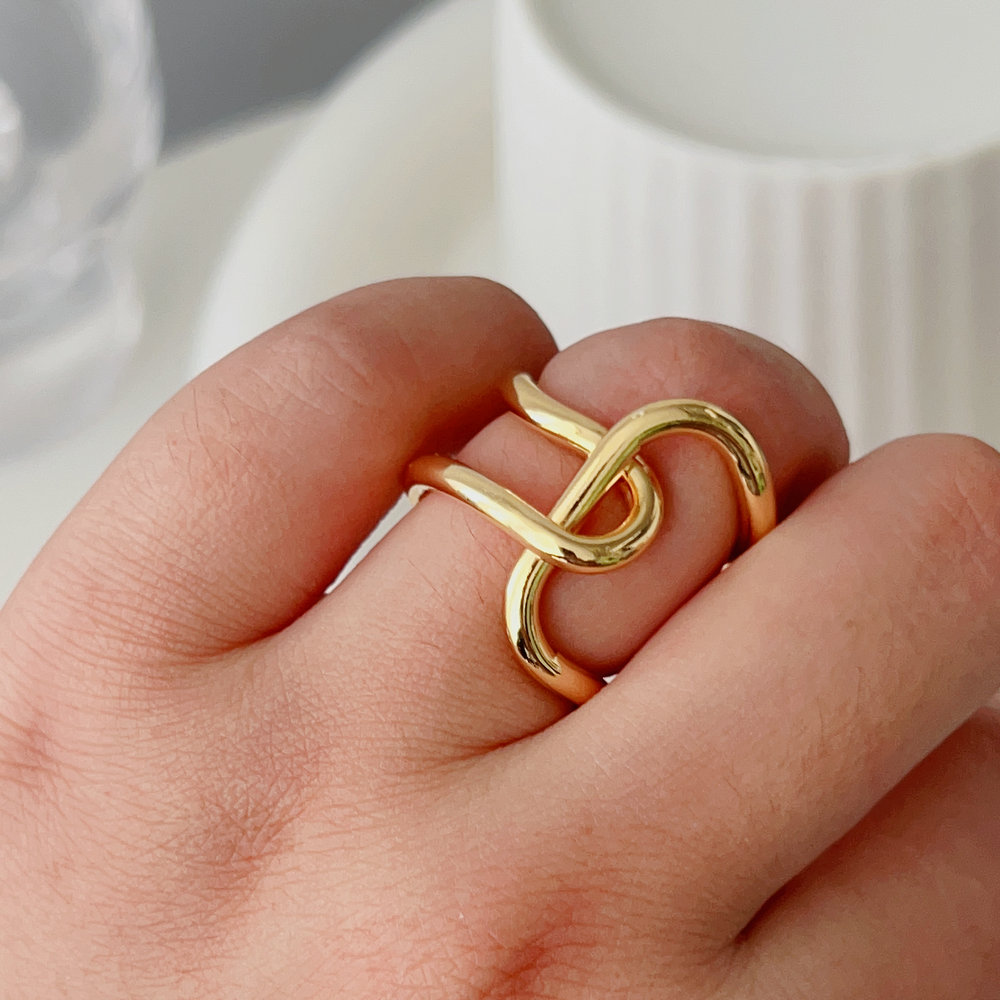 S metal ring