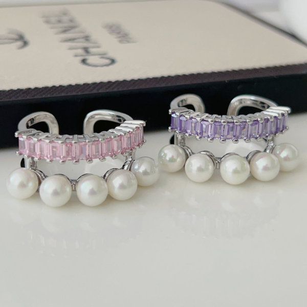Pearl chunky ring