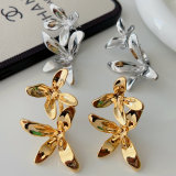 Metal flower earrings