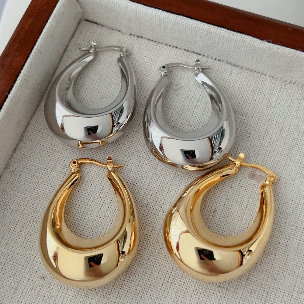 Metal moon hoops