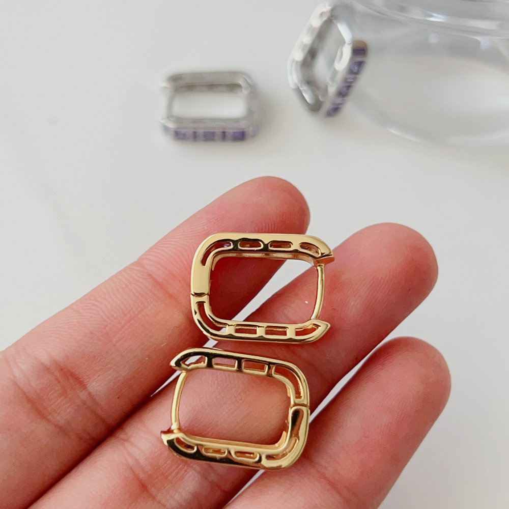 Purple zircon u hoop
