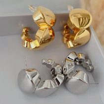 Chunky metal earrings