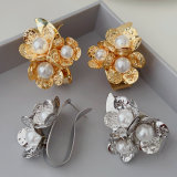 Metal flower earrings